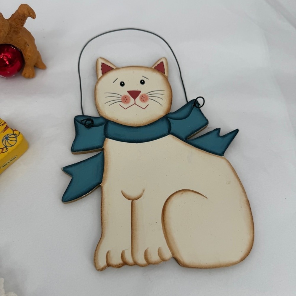 Cat Christmas Ornaments Vintage Mixed LOT Kitten Kitty Cat Holiday Decor 5 Pc - Picture 2 of 7